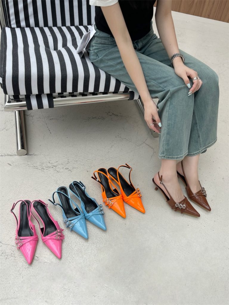 2024 New Closed Toe High Heel Pointed Back Strap Women's Sandals