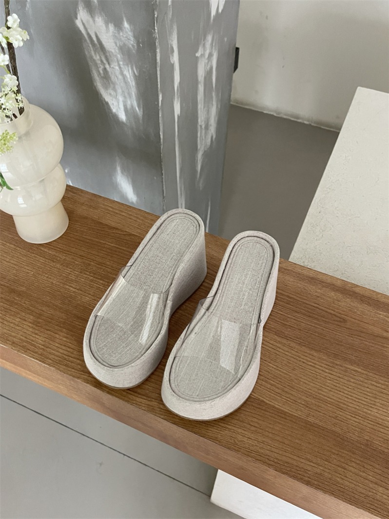 2024 New Thick Sole Transparent One-Strap Women's Slippers - Image 5
