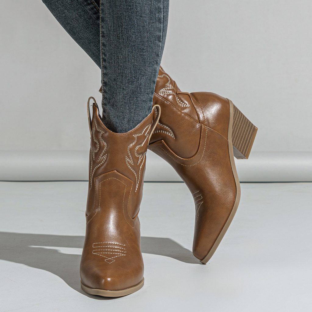 Impression Bang 2024 Winter Women's Western Boots Thick Heel Embroidered PU Short Boots