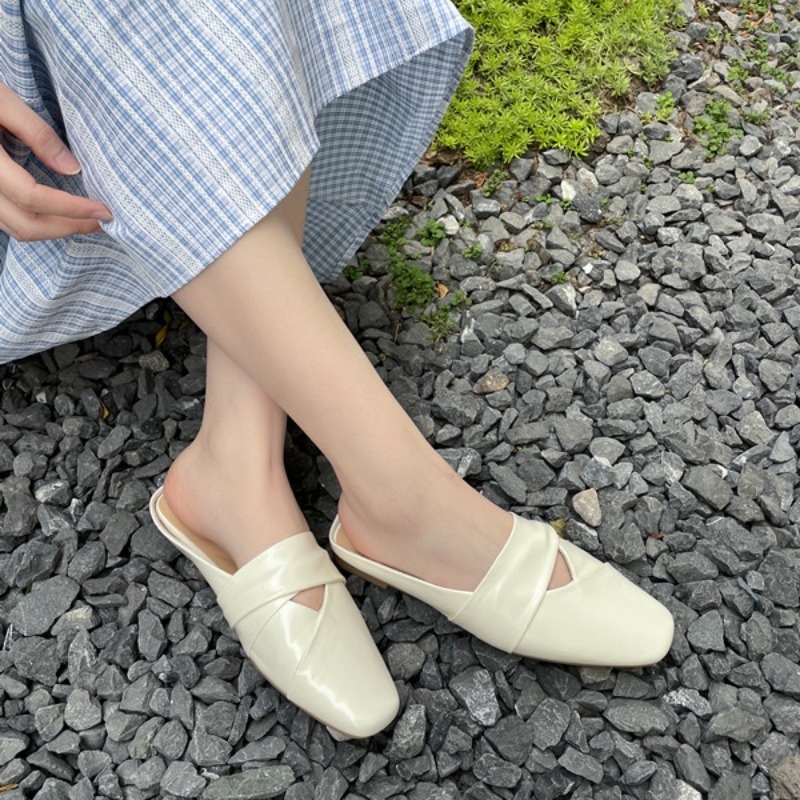 2025 Spring New Closed Toe Half Slippers Women Outdoor Mules Square Toe Flat Shoes Casual Elegant - Image 5