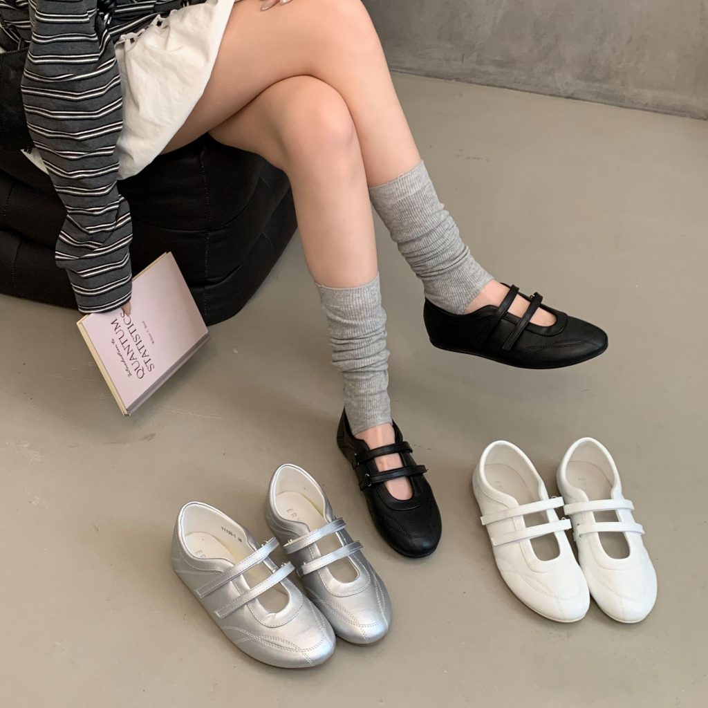 2026 New Spring Magic Tape Casual Ballet Flats Women's Shallow Mouth Soft Round Toe Shoes