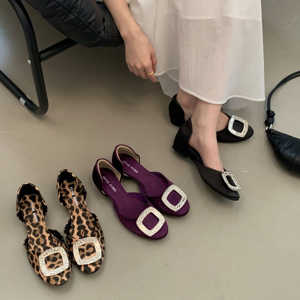 Elegant Low-Cut Mary Jane Shoes with Rhinestone Buckle 2026 Spring Summer New Style Hidden Heightening Satin